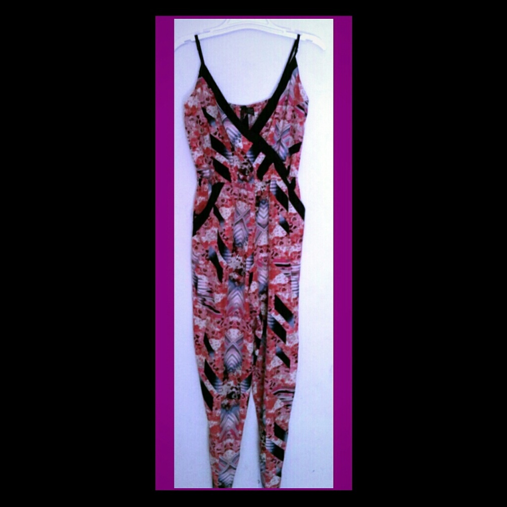 **Super Trendy Jumpsuit***